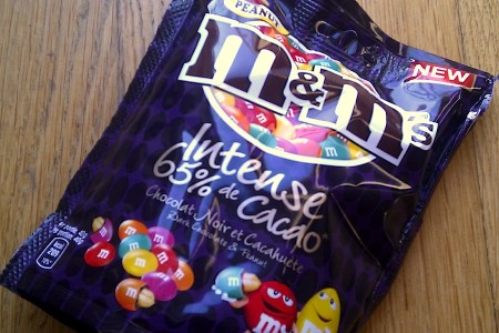 Verpakking van de nieuwe M&M's Intense