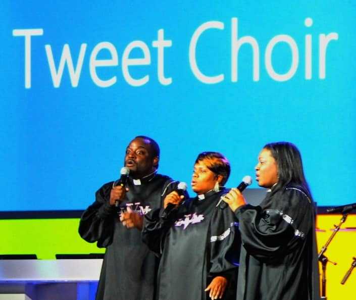 The Tweet Choir of Microsoft at CES